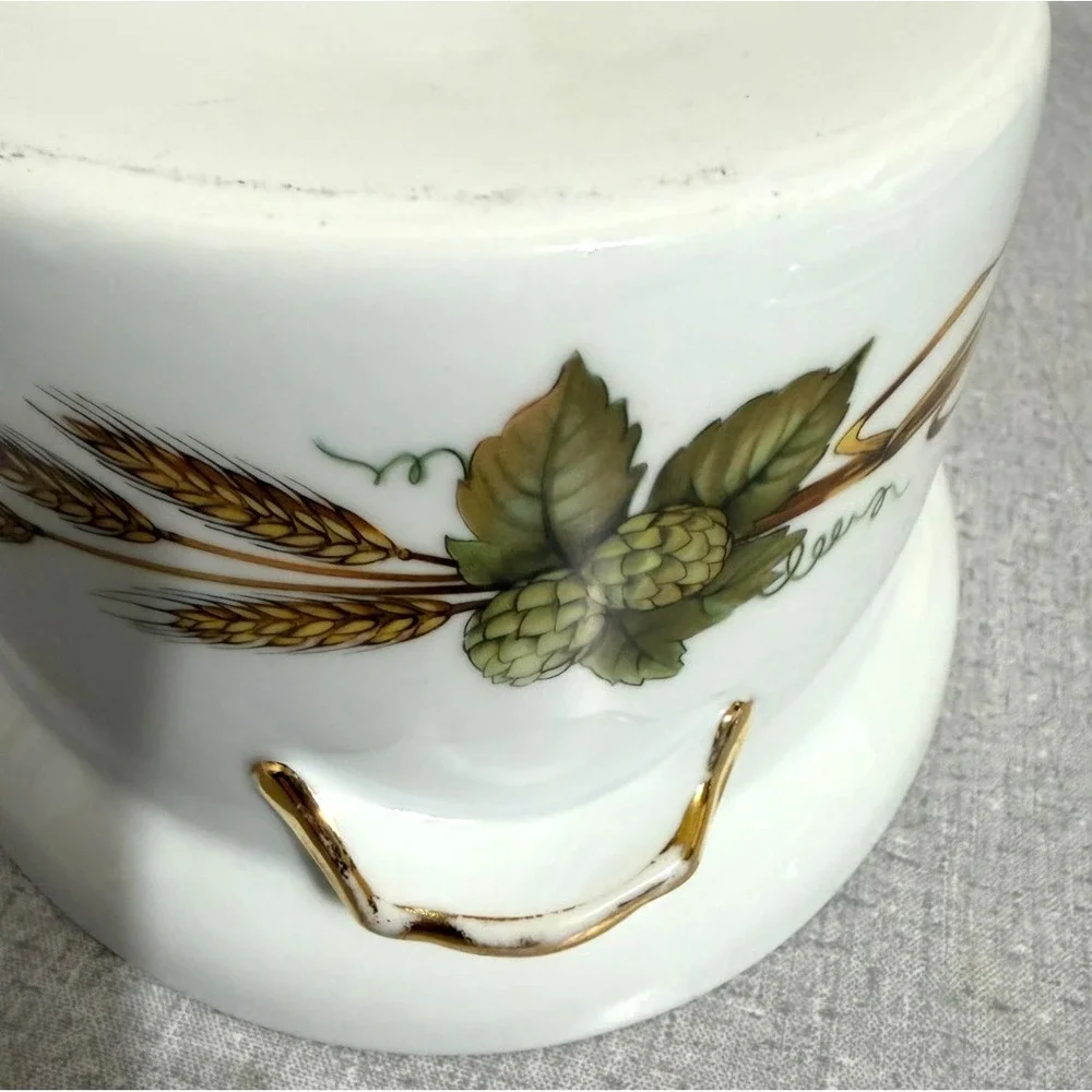 Royal Worcester Evesham 2.5 Qt 10